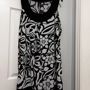 Enfocus Studio Black and White Floral Blouse